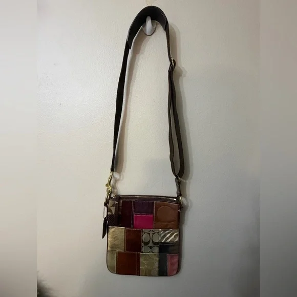 Vintage Coach #10489 Multicolor Patchwork Crossbody Bag - Picture 4 of 12